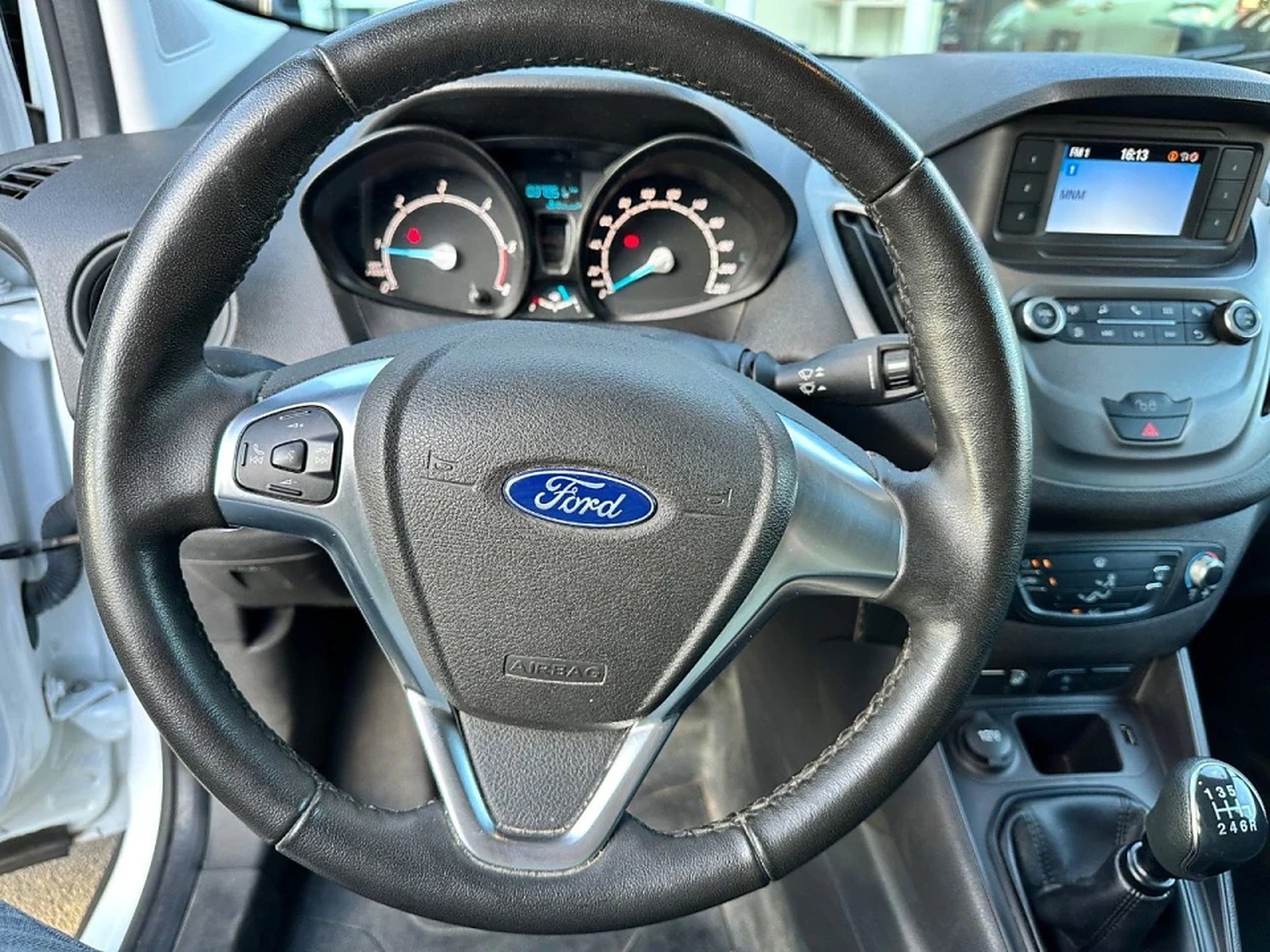 Ford Transit Courier, foto 8
