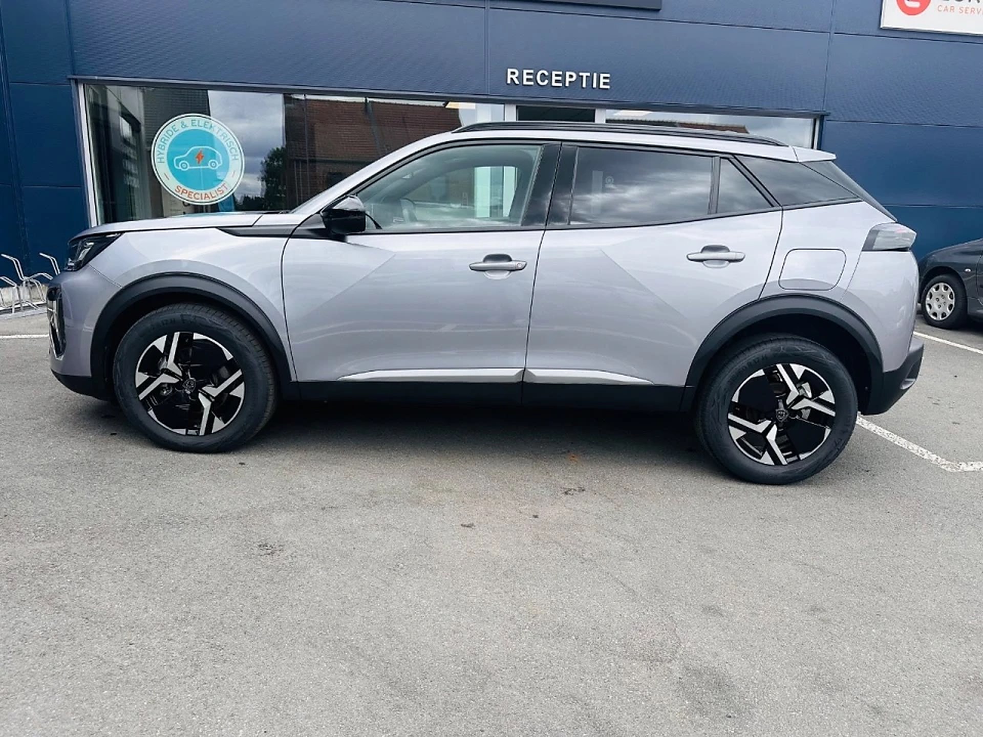Peugeot 2008 Allure Mild Hybrid, foto 3