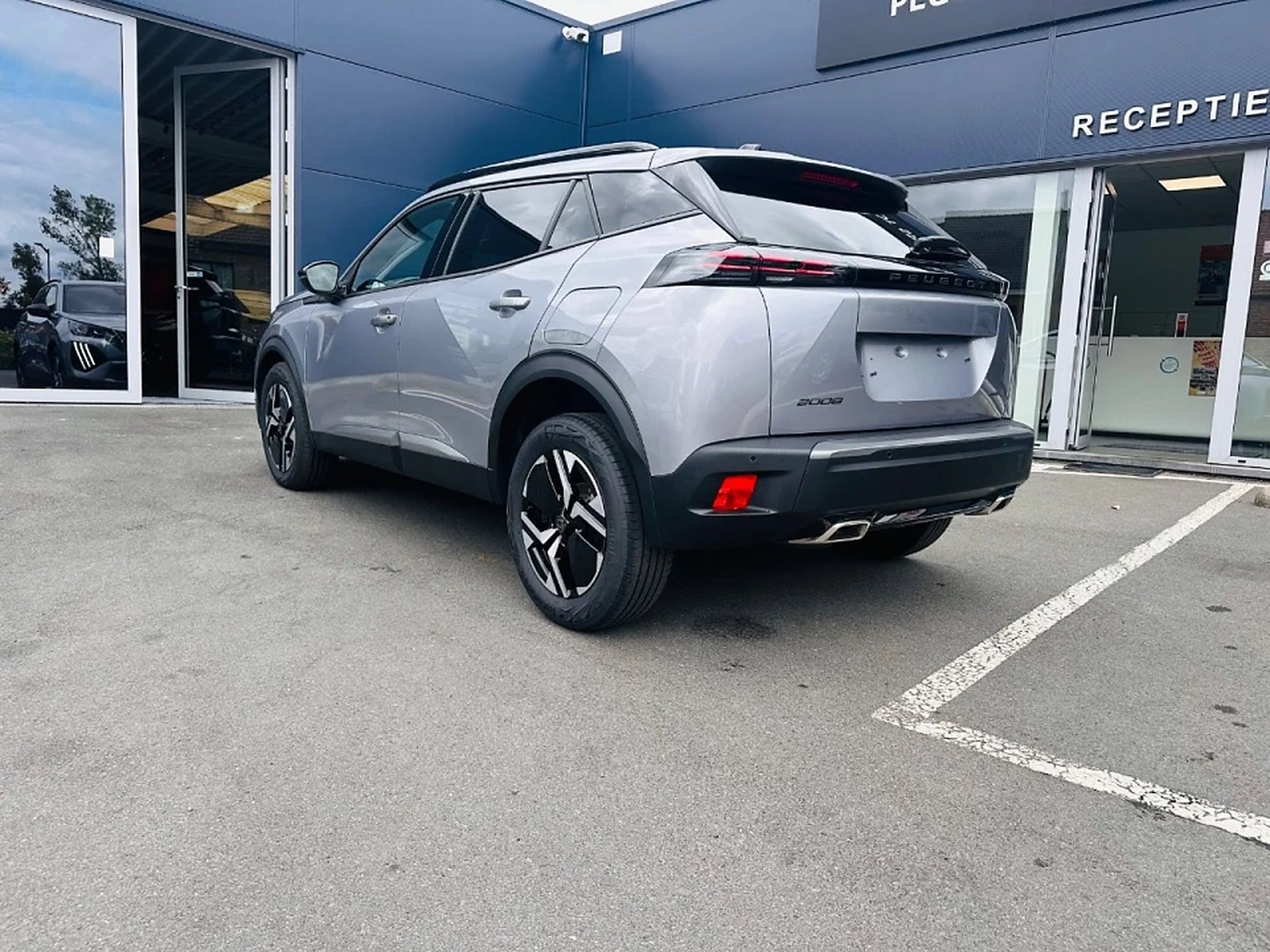 Peugeot 2008 Allure Mild Hybrid, foto 5