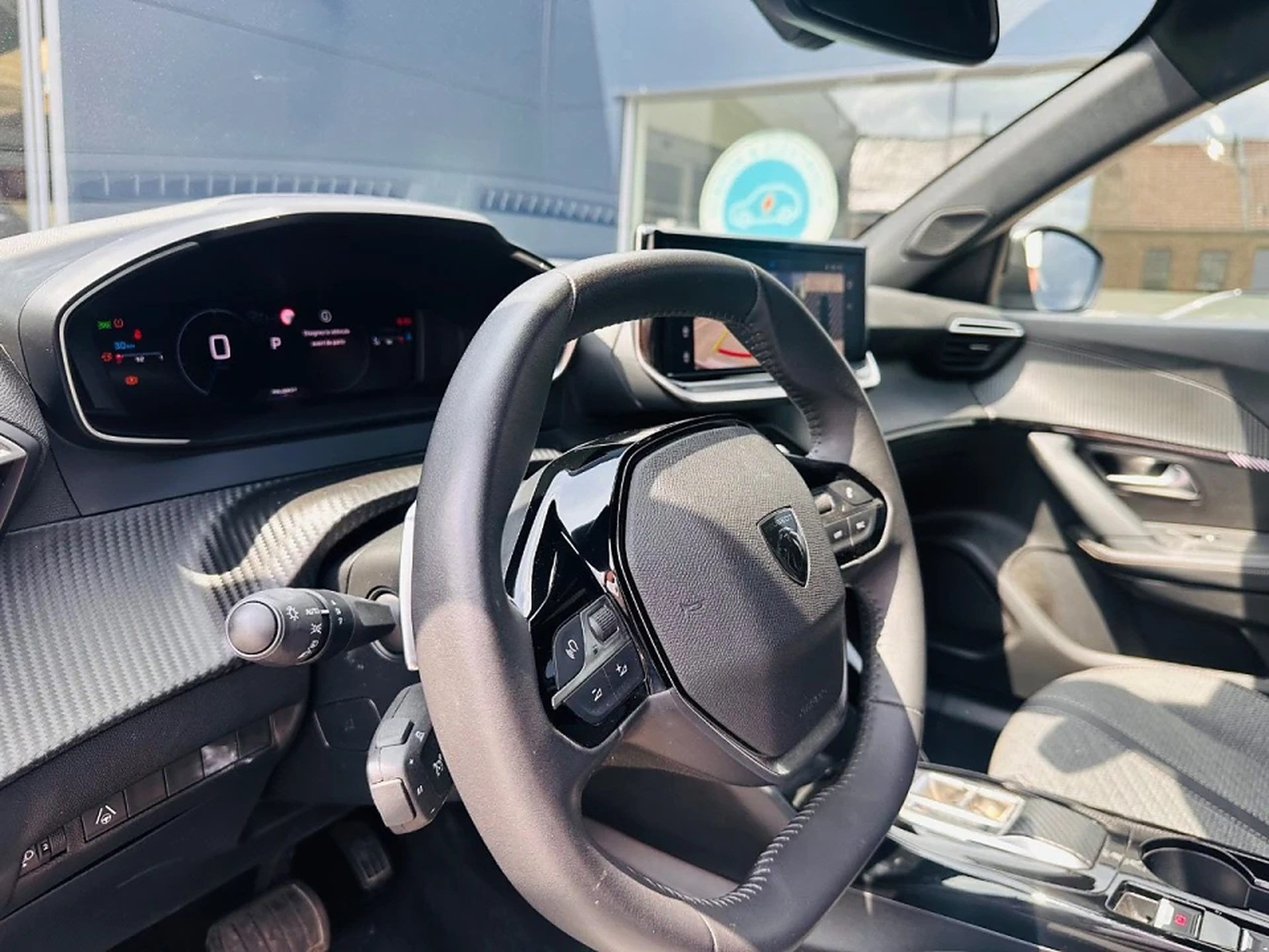 Peugeot 2008 Allure Mild Hybrid, foto 8
