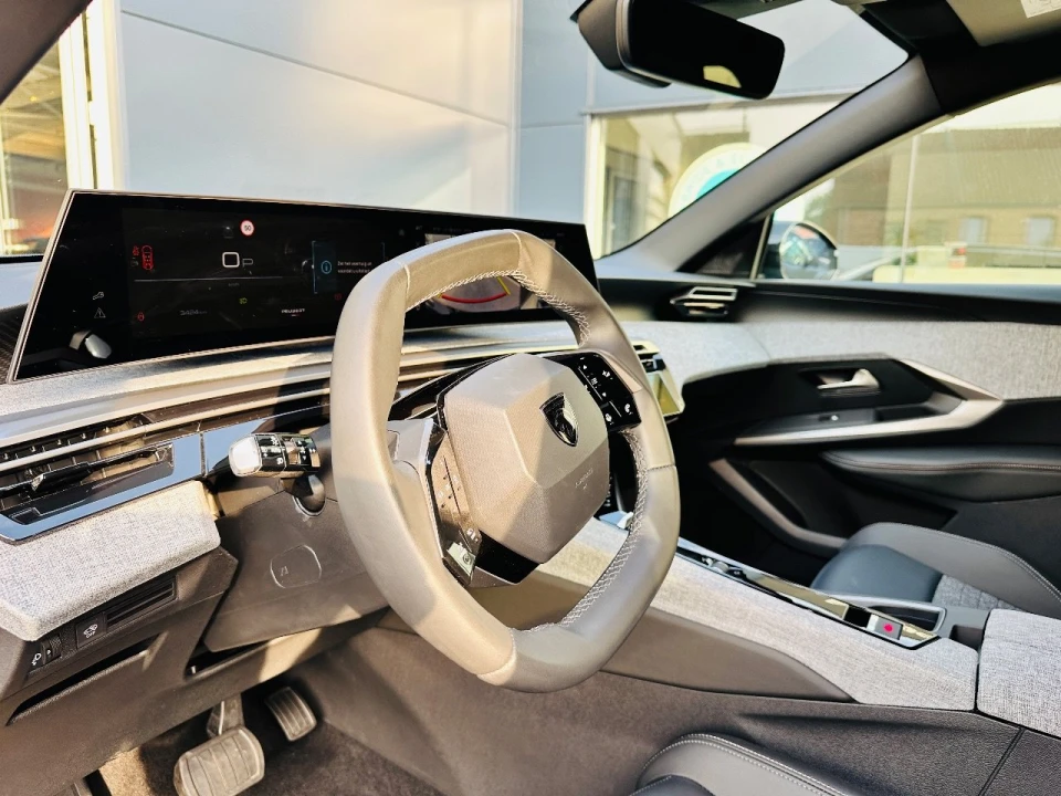 Peugeot 5008 Hybrid 136 Allure, foto 13